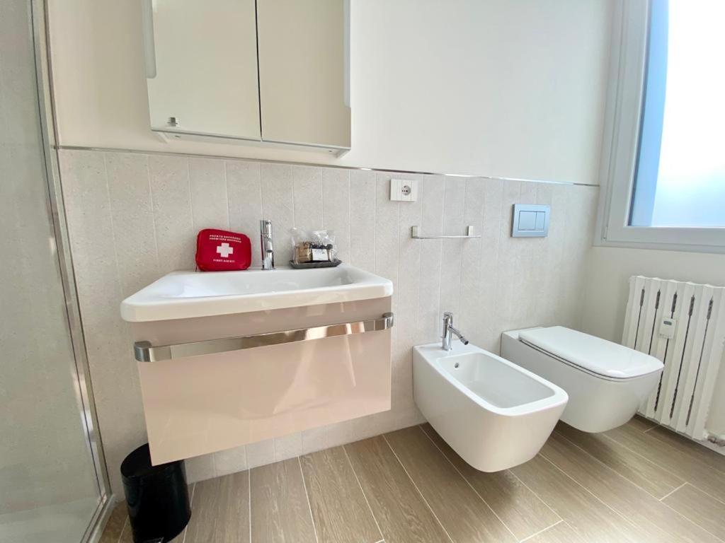 Kibilu - Viale Regina Margherita Milano Exteriör bild