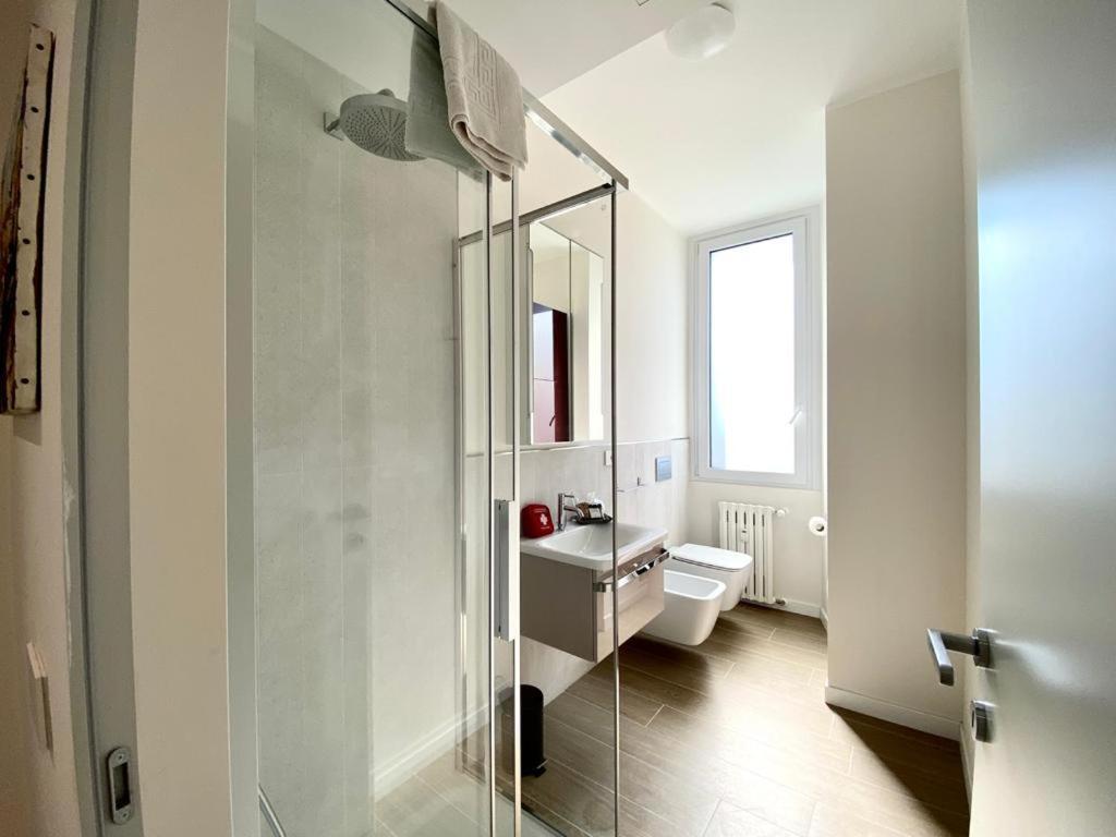 Kibilu - Viale Regina Margherita Milano Exteriör bild