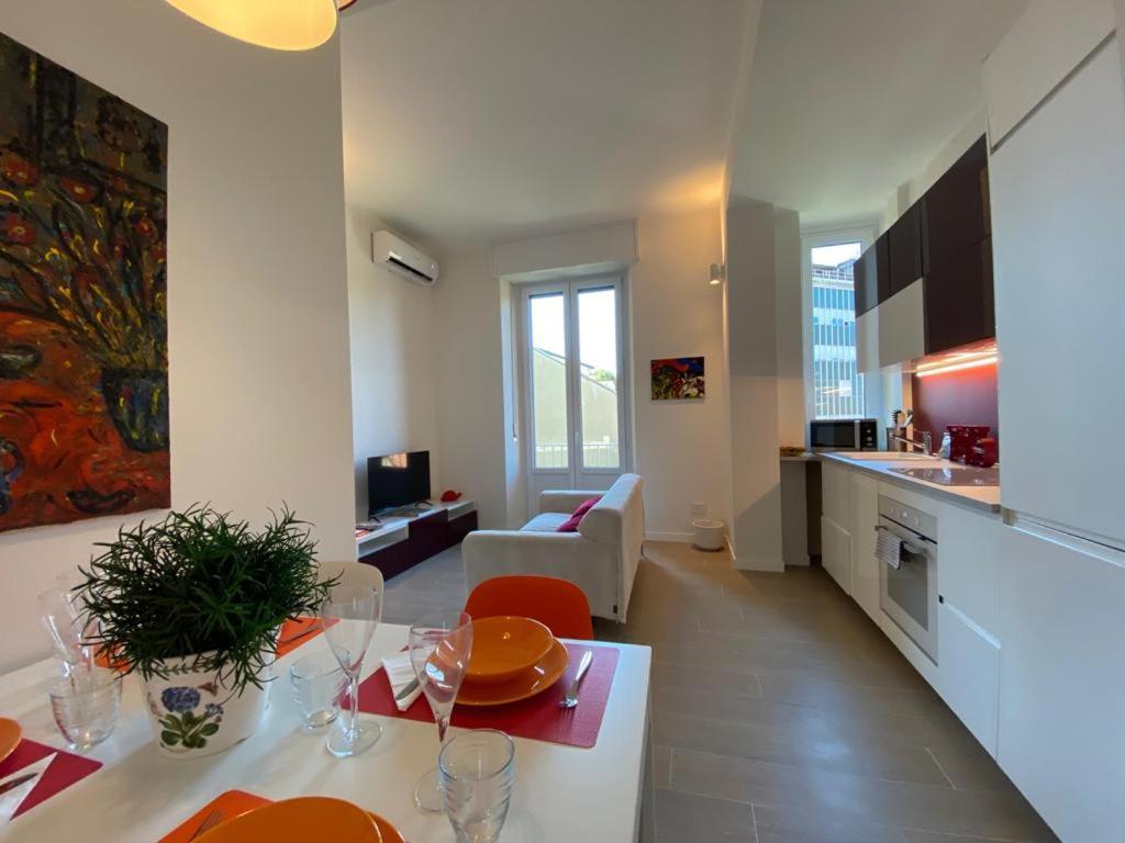 Kibilu - Viale Regina Margherita Milano Exteriör bild