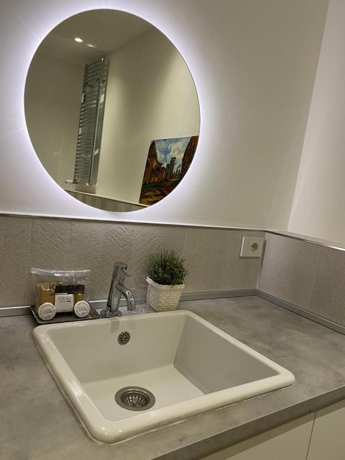 Kibilu - Viale Regina Margherita Milano Exteriör bild