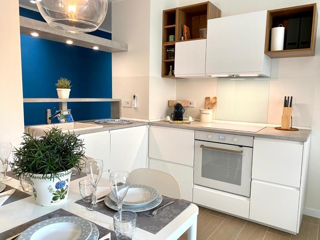 Kibilu - Viale Regina Margherita Milano Exteriör bild